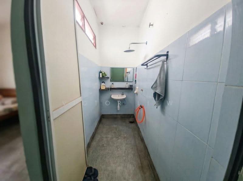 Rumah Teres 1.5-Tingkat untuk Dijual di Seksyen 7 (Kota Damansara) - Victor Liew - Bathroom - PropertyGuru.com.my