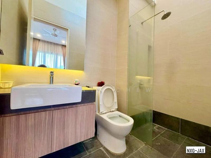 Semi-Detached House for Sale in Setia Alam (Selangor) - Jennie Chew - Bathroom - PropertyGuru.com.my