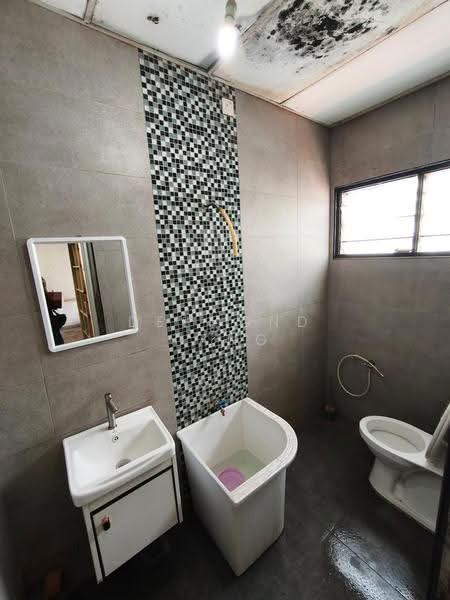 Office for Rent in Petaling Jaya (Selangor) - Desmond Tang - Bathroom - PropertyGuru.com.my