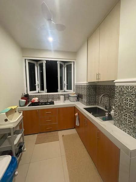 Condominium for Sale at Riana Green East - Brandon . - Kitchen - PropertyGuru.com.my