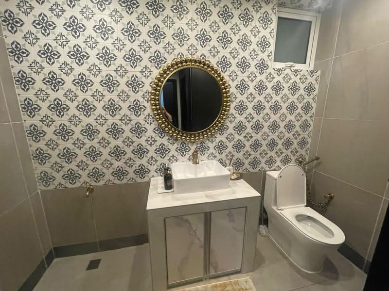 Condominium for Sale at Riana Green East - Brandon . - Bathroom - PropertyGuru.com.my