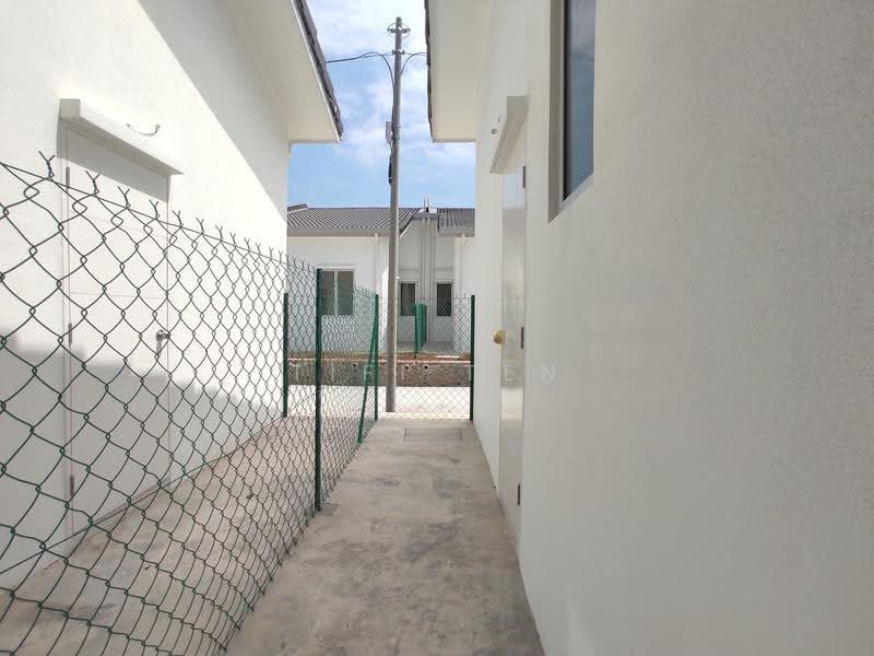 1-storey Terraced House for Sale in Bandar Enstek (Negeri Sembilan) - Tifi Ten - Exterior - PropertyGuru.com.my