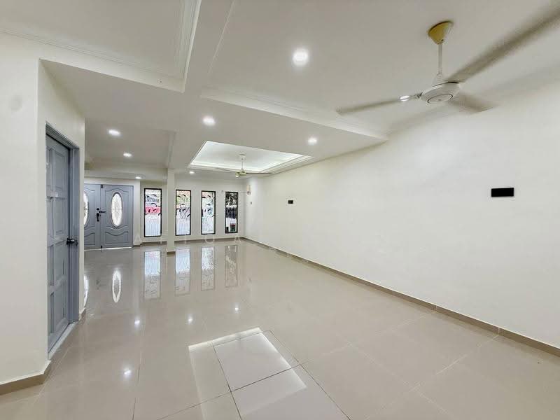 Rumah Teres 2-Tingkat untuk Dijual di Taman Melati (Setapak) - Afiqah zaidi - Living Room - PropertyGuru.com.my