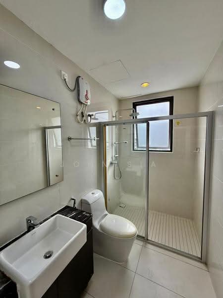 Condominium for Sale at Royal Strand @ Country Garden Danga Bay - John Sia - Bathroom - PropertyGuru.com.my