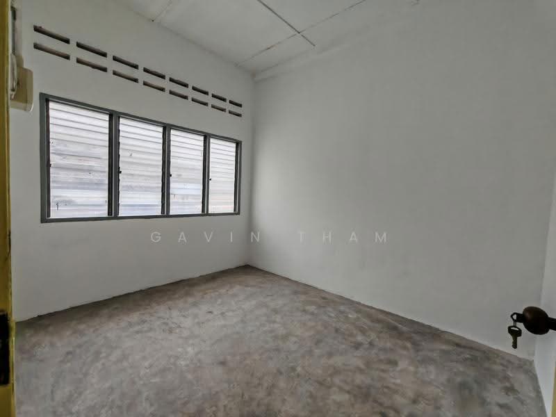 Shop / Office for Rent in Taman Overseas Union (Taman Oug) (Jalan Klang Lama (Old Klang Road)) - Gavin Tham - Interior - PropertyGuru.com.my