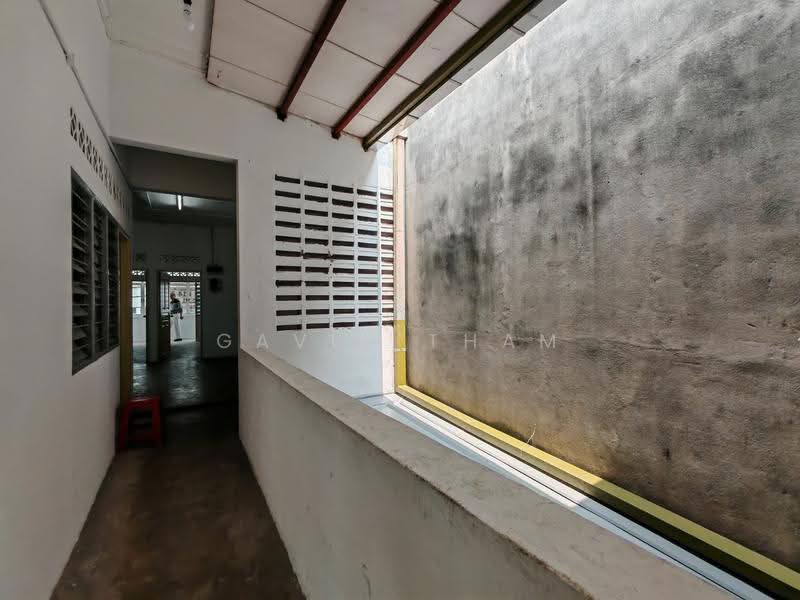 Shop / Office for Rent in Taman Overseas Union (Taman Oug) (Jalan Klang Lama (Old Klang Road)) - Gavin Tham - Corridor - PropertyGuru.com.my