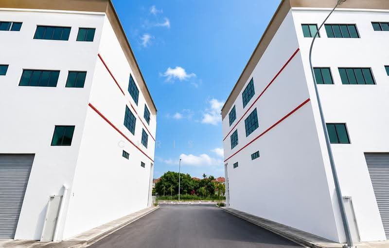 Kilang Teres untuk Dijual di Kampung Batu Belah (Klang) - Chris Tye - Exterior - PropertyGuru.com.my