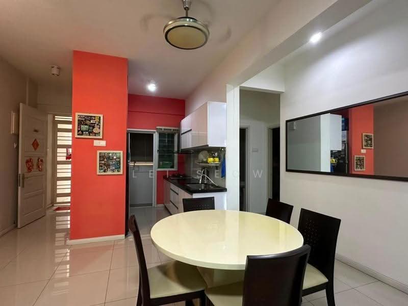Kondominium untuk Dijual di The Peak Residences - Lei Seow - Kitchen - PropertyGuru.com.my