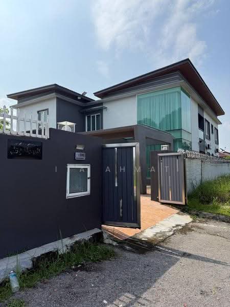 Bungalow House untuk Dijual di Bandar Mahkota Cheras (Cheras) - ITA AHMAT - Exterior - PropertyGuru.com.my