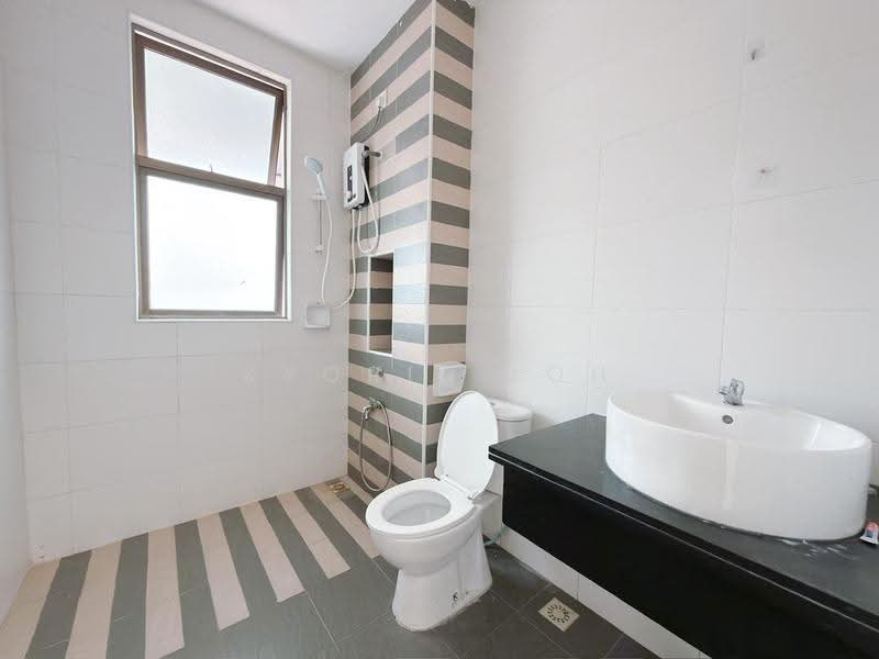 2-storey Terraced House for Rent in Bandar Dato Onn (Tebrau) - Kyoris Loh - Bathroom - PropertyGuru.com.my
