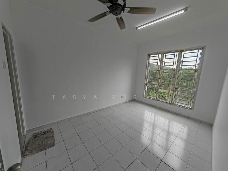 Pangsapuri untuk Dijual di Desajaya Villa - Tasya Ruslan - PropertyGuru.com.my