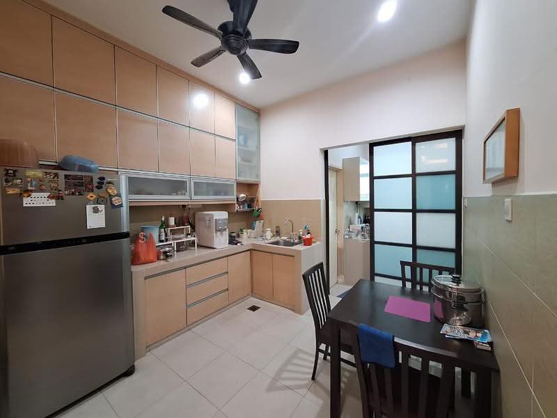 2-storey Terraced House for Sale in Bandar Puteri Puchong (Puchong) - Shanice Low - Kitchen - PropertyGuru.com.my
