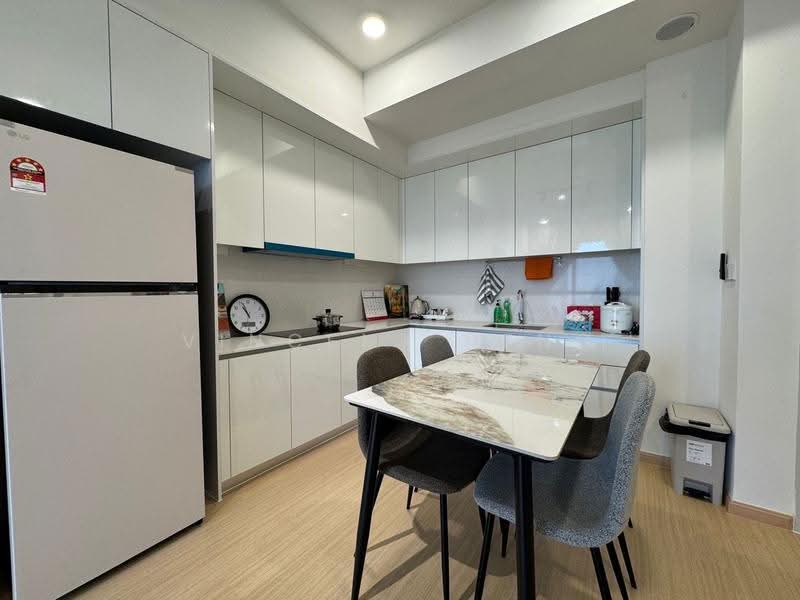Service Residence for Sale at Edelweiss @ Tropicana Gardens - Vincent Heng - Kitchen - PropertyGuru.com.my