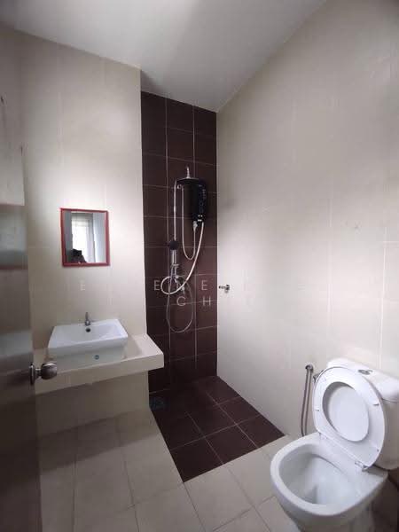 Rumah Berkembar untuk Disewa di Jenjarom (Selangor) - Eugene Ong Eu chieh - Bathroom - PropertyGuru.com.my