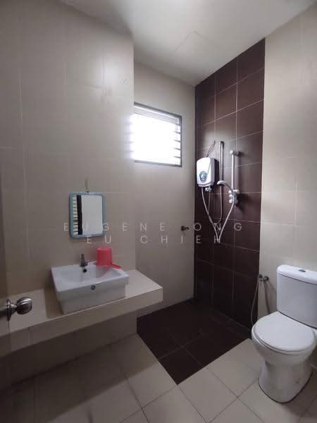 Rumah Berkembar untuk Disewa di Jenjarom (Selangor) - Eugene Ong Eu chieh - Bathroom - PropertyGuru.com.my