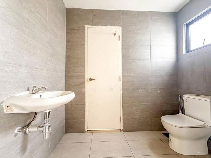 Rumah Teres untuk Dijual di Gombak (Selangor) - Farhan Rafael - Bathroom - PropertyGuru.com.my