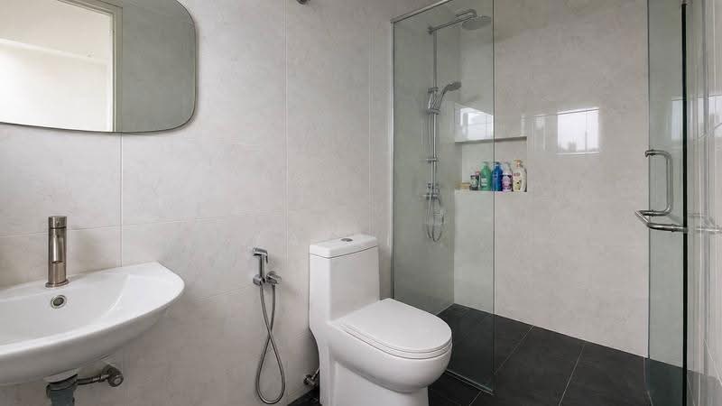 Bungalow House for Sale in Seksyen 8 (Shah Alam) - Fazri . - Bathroom - PropertyGuru.com.my
