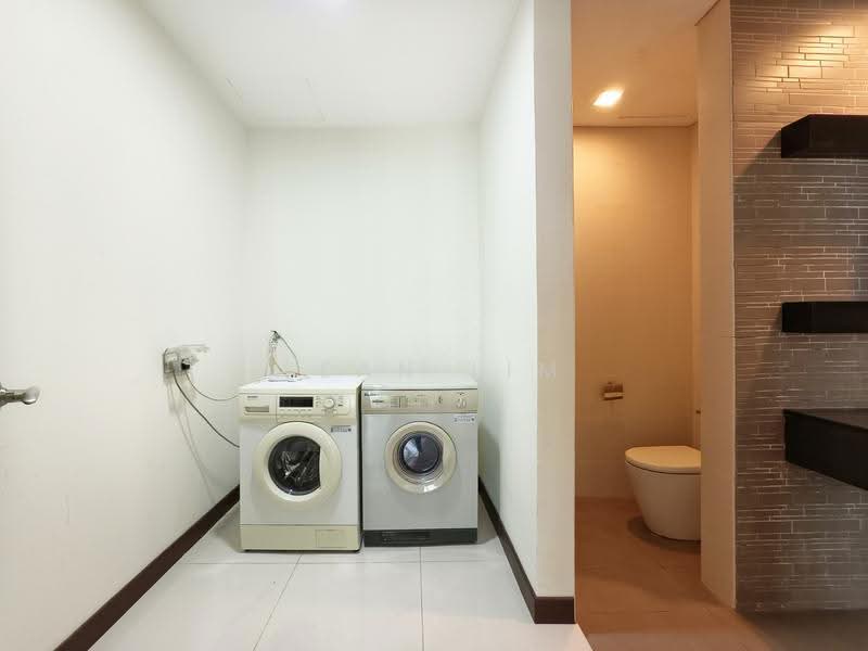 Kondominium untuk Dijual di Hampshire Residences - Sean Lim - Bathroom - PropertyGuru.com.my