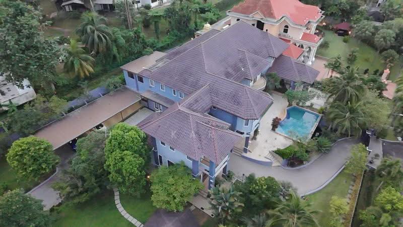 Bungalow House for Rent in Country Heights (Kajang) - Hei Kar Jun - Exterior - PropertyGuru.com.my