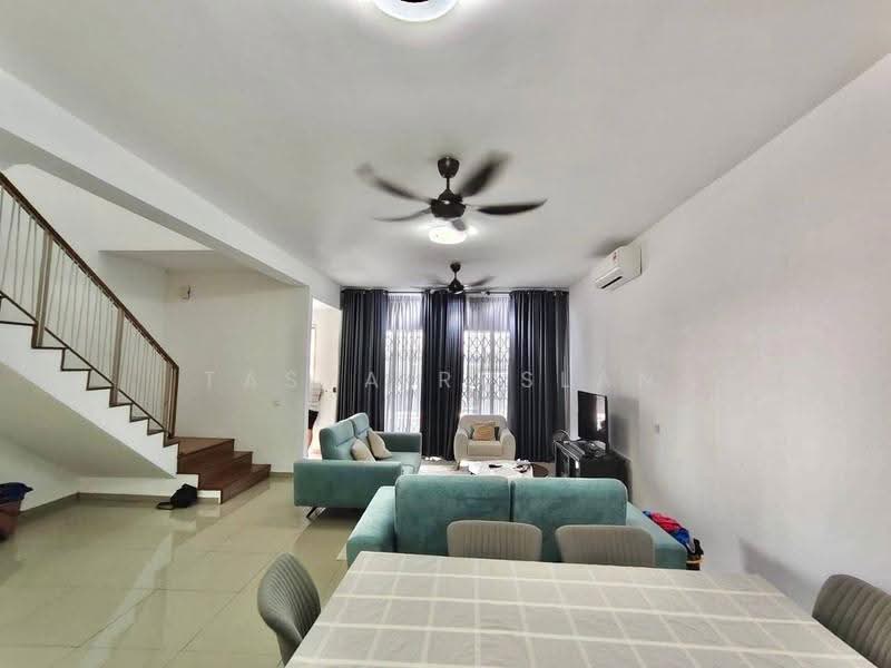 Rumah Teres 2-Tingkat untuk Dijual di Taman Sepang (Sepang) - Tasya Ruslan - PropertyGuru.com.my