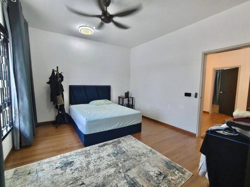 Rumah Teres 2-Tingkat untuk Dijual di Taman Sepang (Sepang) - Tasya Ruslan - PropertyGuru.com.my