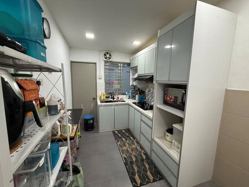 2-storey Terraced House for Sale in Taman Perindustrian Puchong (Puchong) - Liza Awi - Kitchen - PropertyGuru.com.my