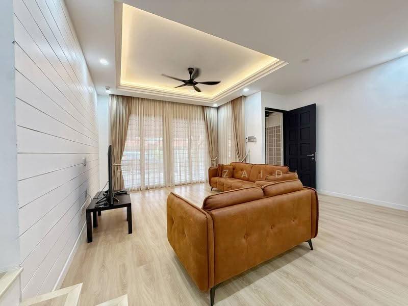 2-storey Terraced House for Sale in Alam Damai (Cheras) - Afiqah zaidi - Living Room - PropertyGuru.com.my