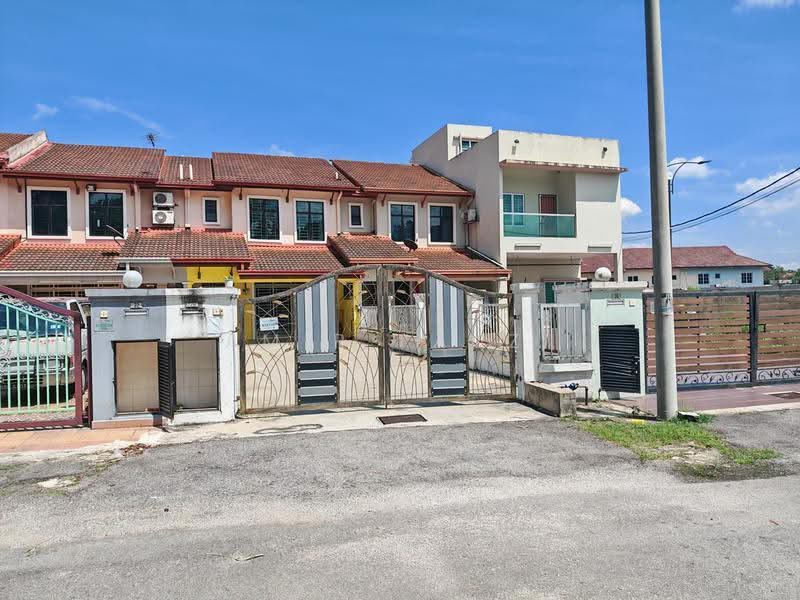2-storey Terraced House for Sale in Ampang Saujana (Ampang) - Amir Fauzi - Exterior - PropertyGuru.com.my