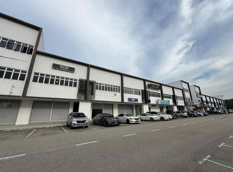 Shop for Sale in Taman Indahpura (Kulai) - Agnes . - Exterior - PropertyGuru.com.my