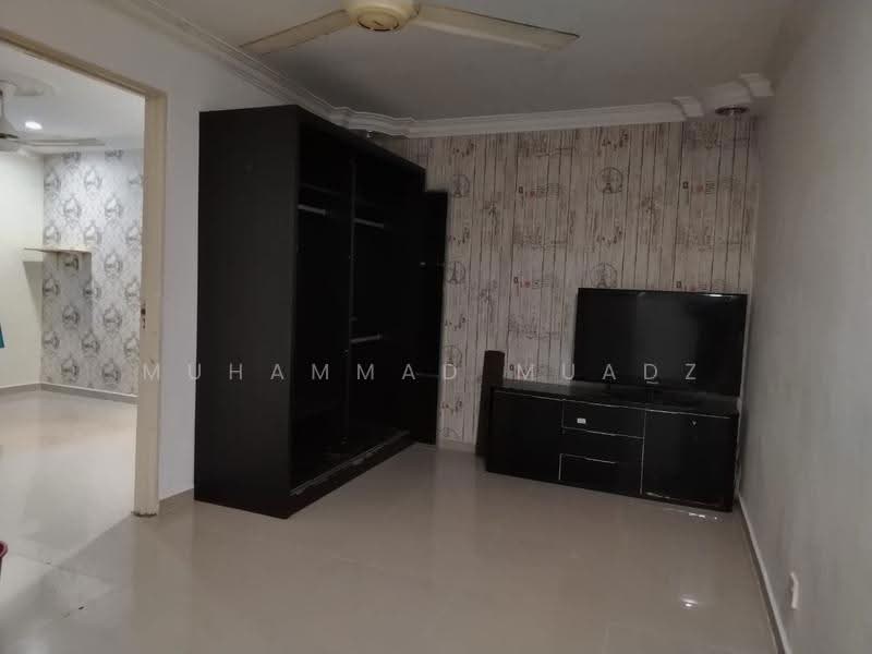 2-storey Terraced House for Rent in Pantai (Kuala Lumpur) - Muhammad Muadz - Living Room - PropertyGuru.com.my