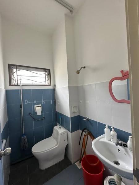 1.5-storey Terraced House for Sale in Bukit Indah (Iskandar Puteri (Nusajaya)) - Daniel Yong - Bathroom - PropertyGuru.com.my