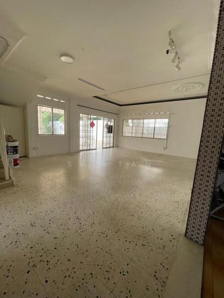 Bungalow House untuk Disewa di Taman Sri Tebrau (Johor Bahru) - Sky Tan - Living Room - PropertyGuru.com.my