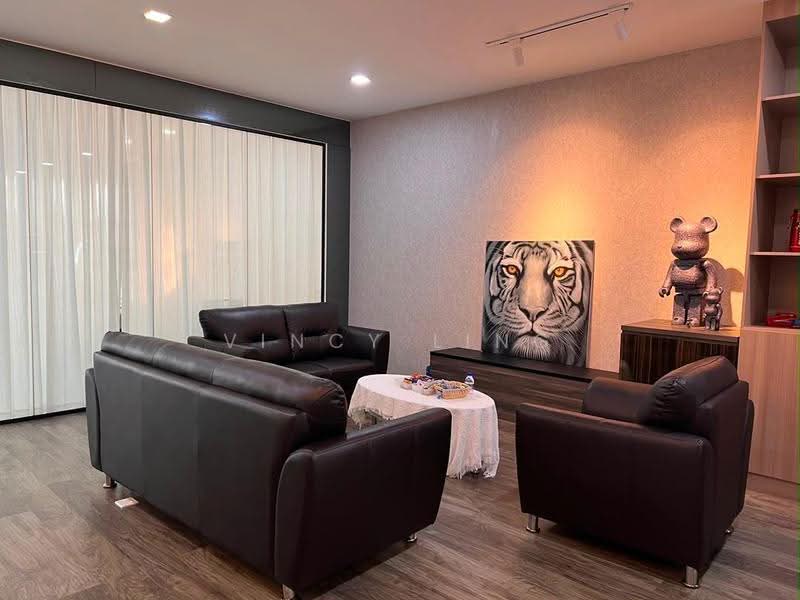 Shop / Office untuk Disewa di Taman Mount Austin (Tebrau) - Vincy Ling - Living Room - PropertyGuru.com.my