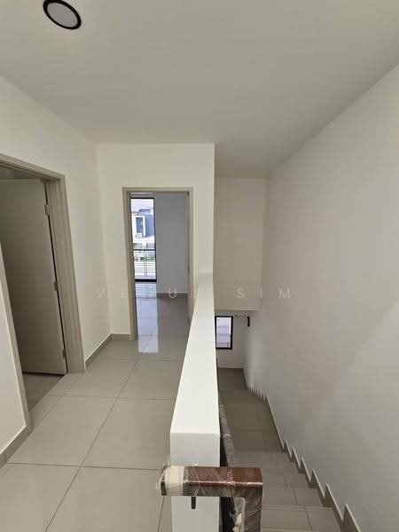 2-storey Terraced House for Sale in Telok Panglima Garang (Selangor) - Venus Sim - Corridor - PropertyGuru.com.my