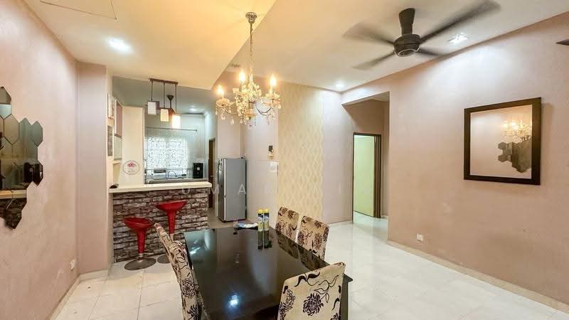 Rumah Teres untuk Dijual di Shah Alam (Selangor) - Umar Din - Dining Room - PropertyGuru.com.my