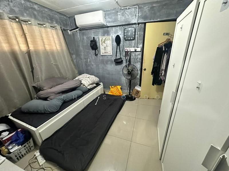 Flat for Sale at Flat Sri Kota - Chris Choo - Bedroom - PropertyGuru.com.my