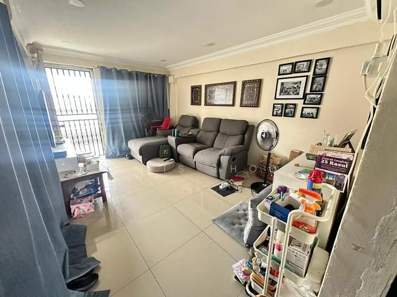 Flat for Sale at Flat Sri Kota - Chris Choo - Living Room - PropertyGuru.com.my