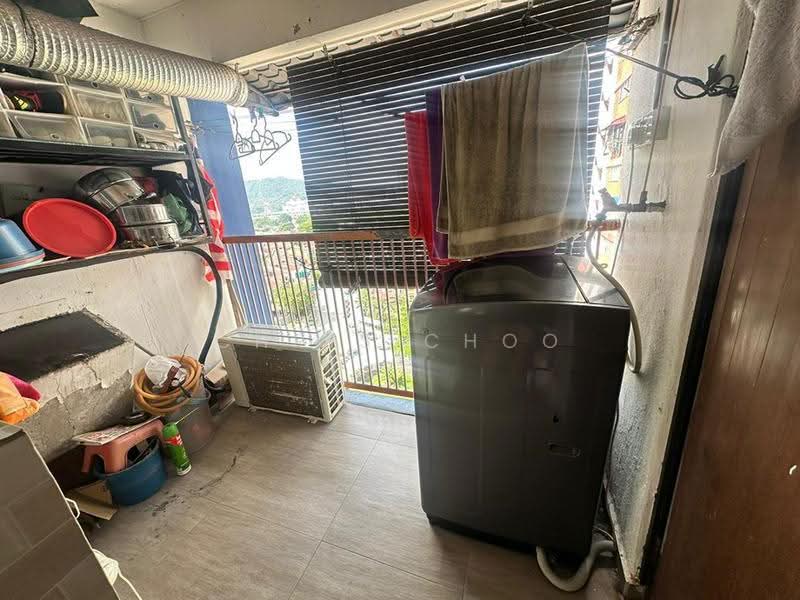 Flat for Sale at Flat Sri Kota - Chris Choo - Balcony - PropertyGuru.com.my