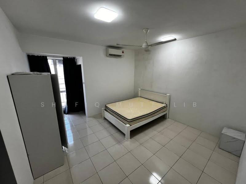 Pangsapuri untuk Disewa di Puncak Hijauan - Shafiq Muttalib - Bedroom - PropertyGuru.com.my