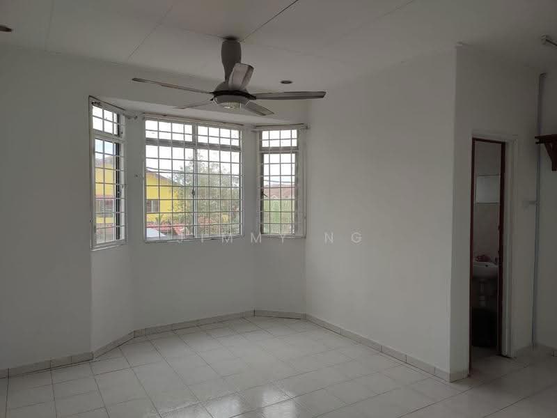Rumah Teres 2-Tingkat untuk Dijual di Bandar Damai Perdana (Cheras) - Jimmy Ng - Living Room - PropertyGuru.com.my