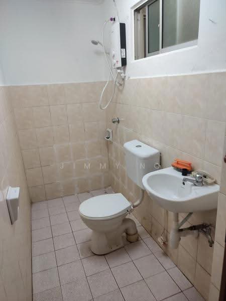Rumah Teres 2-Tingkat untuk Dijual di Bandar Damai Perdana (Cheras) - Jimmy Ng - Bathroom - PropertyGuru.com.my