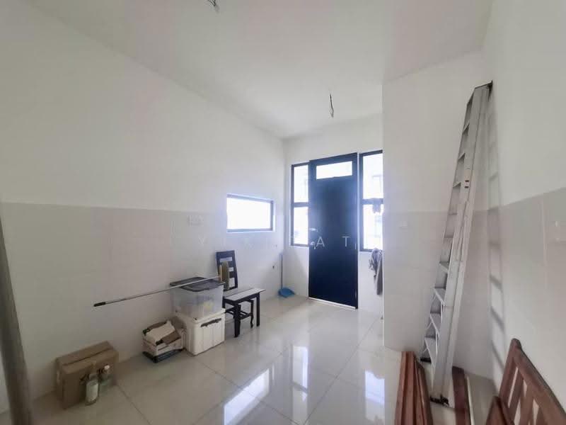 Rumah Teres 2-Tingkat untuk Dijual di Bandar Tiram (Ulu Tiram) - Yik Tat - Interior - PropertyGuru.com.my