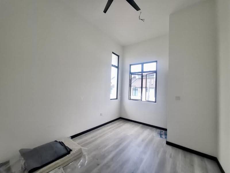 Rumah Teres 2-Tingkat untuk Dijual di Bandar Tiram (Ulu Tiram) - Yik Tat - Interior - PropertyGuru.com.my