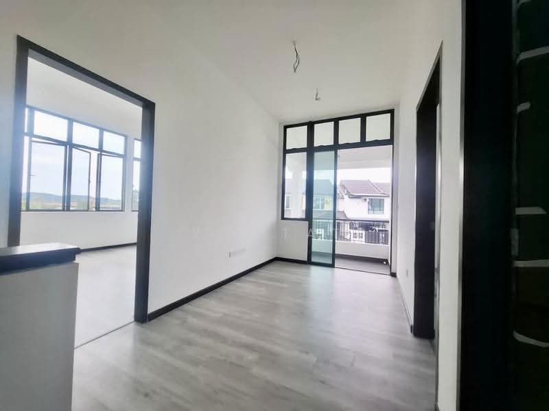 Rumah Teres 2-Tingkat untuk Dijual di Bandar Tiram (Ulu Tiram) - Yik Tat - Interior - PropertyGuru.com.my