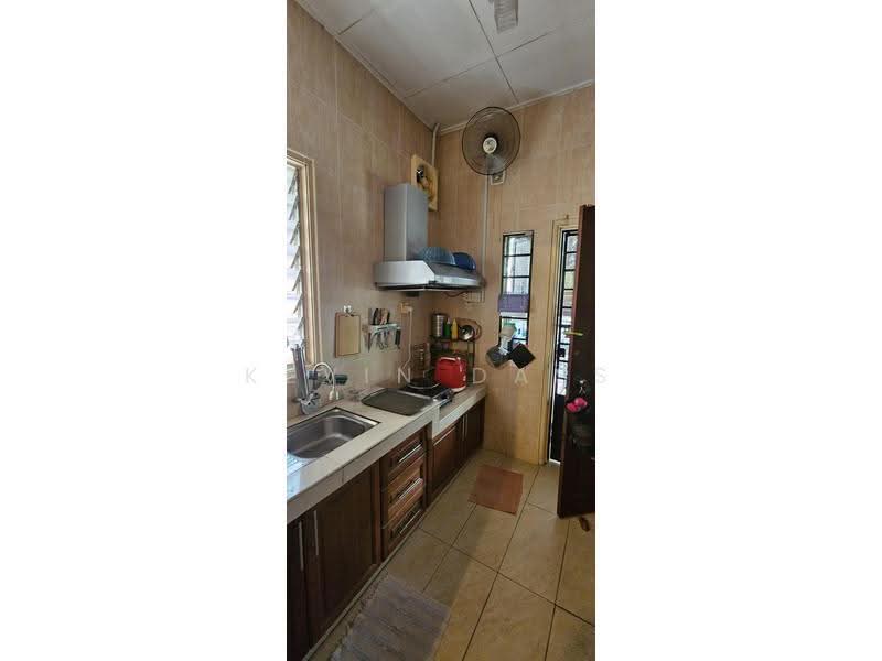 Rumah Teres 2-Tingkat untuk Dijual di Kota Kemuning (Shah Alam) - Kevin Dass - Kitchen - PropertyGuru.com.my