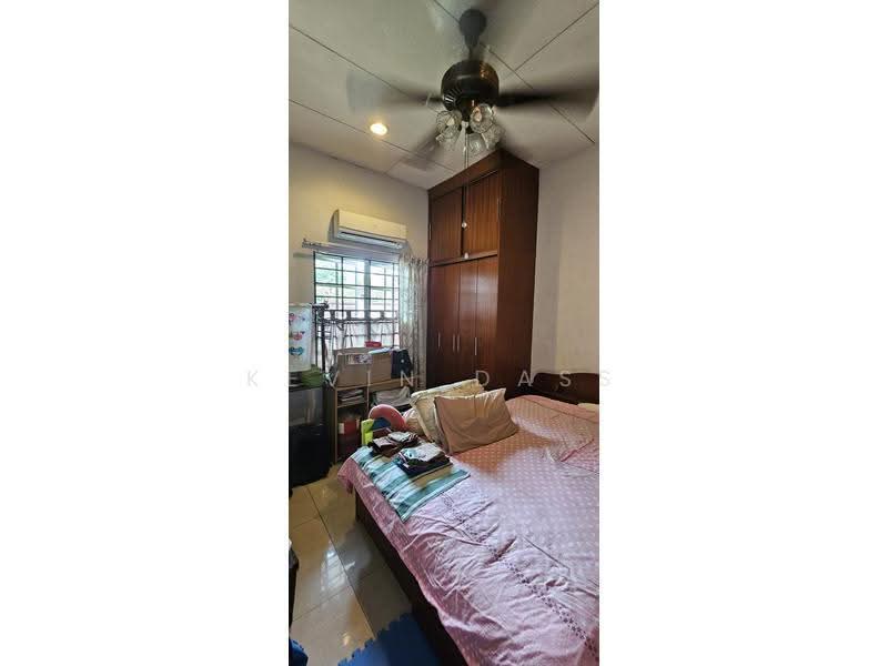 Rumah Teres 2-Tingkat untuk Dijual di Kota Kemuning (Shah Alam) - Kevin Dass - Bedroom - PropertyGuru.com.my