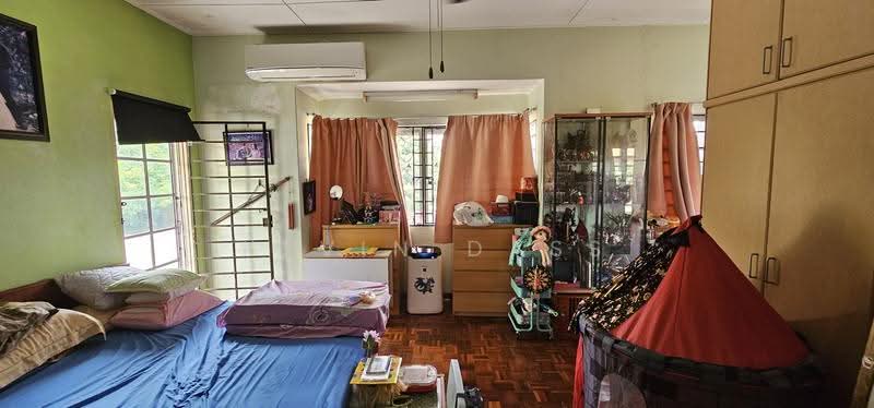 Rumah Teres 2-Tingkat untuk Dijual di Kota Kemuning (Shah Alam) - Kevin Dass - Bedroom - PropertyGuru.com.my