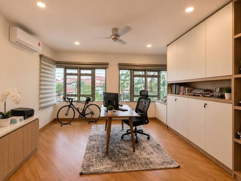 Rumah Berkembar untuk Dijual di Bukit Jelutong (Shah Alam) - Nur Alia Omar - Study - PropertyGuru.com.my