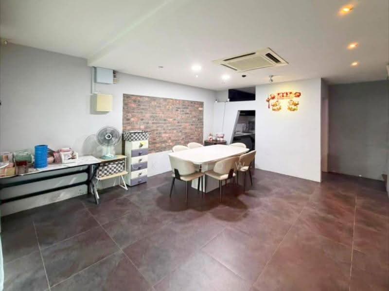 Rumah Teres 2-Tingkat untuk Dijual di Taman Johor Jaya (Johor Bahru) - Ck Leow - PropertyGuru.com.my