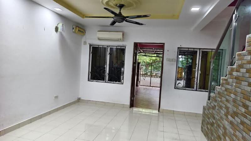 2-storey Terraced House for Rent in Taman Impian Murni (Kajang) - Selvam . - Living Room - PropertyGuru.com.my